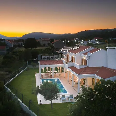 Four-bedroom Holiday In *